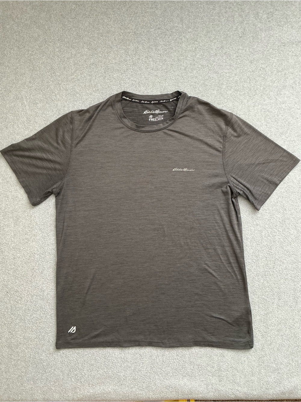 Eddie Bauer FreeDry Performance T Shirt Gray Short Sleeve Men’s Medium
